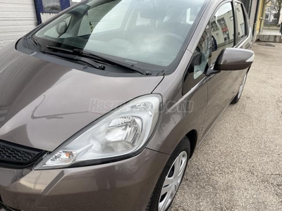 HONDA JAZZ 1.4 Elegance CVT Becsületesnepper