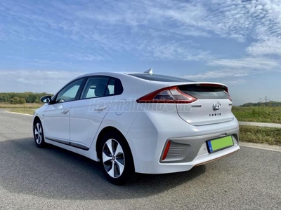 HYUNDAI IONIQ electric Premium (Automata) 'LED. Keyless Entry & Go. CarPlay. HotSpot. Sávtartó. Kamera. Infinity HiFi'