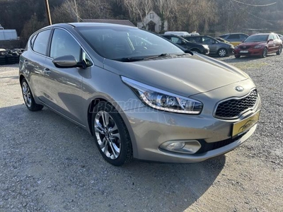 KIA CEE'D 1.6 CRDI LX +SZERVIZKÖNYV+TEMPOMAT+LED+128E.KM+