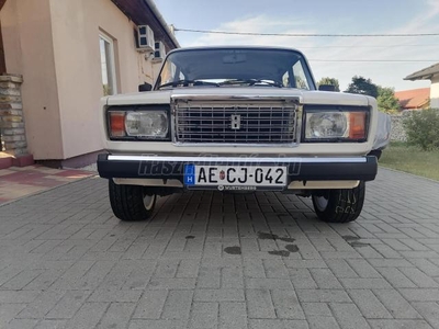 LADA 2105