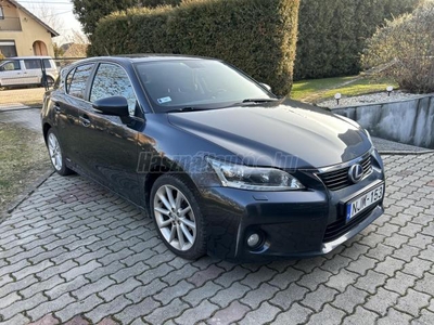 LEXUS CT 200h Comfort (Automata)