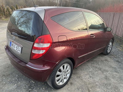 MERCEDES-BENZ A 200 Avantgarde