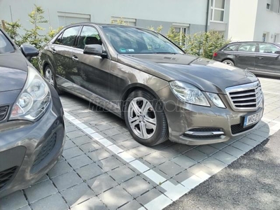 MERCEDES-BENZ E 220 BlueTEC (BlueEFFICIENCY) Avantgarde (Automata)