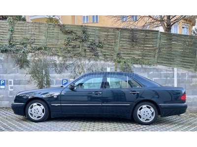 MERCEDES-BENZ E 300 TD Avantgarde (Automata) AMG optika. Spanyol rozsdamentes!