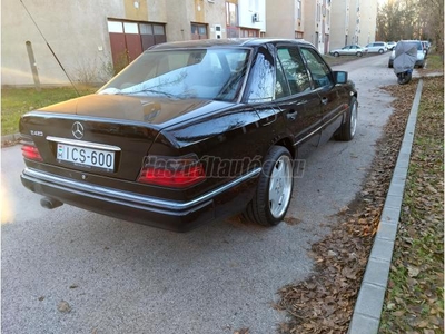 MERCEDES-BENZ E 420 (Automata)