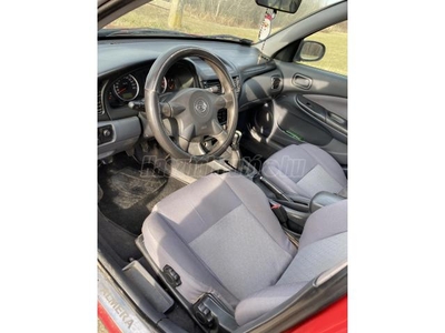 NISSAN ALMERA 1.5 Visia AC