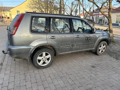 NISSAN X-TRAIL 2.2 dCi Elegance Columbia