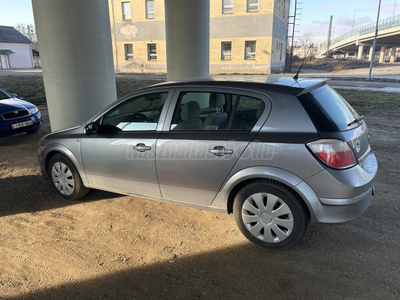 OPEL ASTRA H 1.4 Essentia