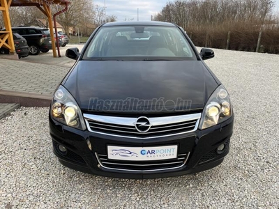 OPEL ASTRA H 1.6 Cosmo /111E Km!/Sérülésmentes!/Xenon!/Tempomat!/Digitklíma!/Alufel.!8 Kerék!/Friss sze