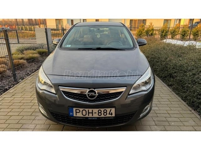 OPEL ASTRA J 1.4 T Enjoy