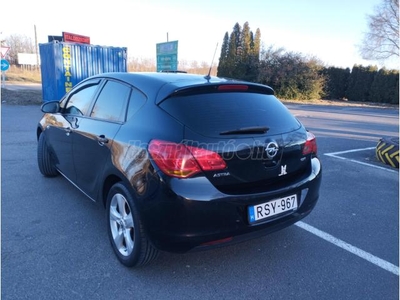 OPEL ASTRA J 1.7 CDTI Sport