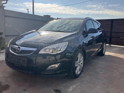 OPEL ASTRA J 2.0 CDTI Enjoy FRISS MŰSZAKI//NAGYSZERVÍZ