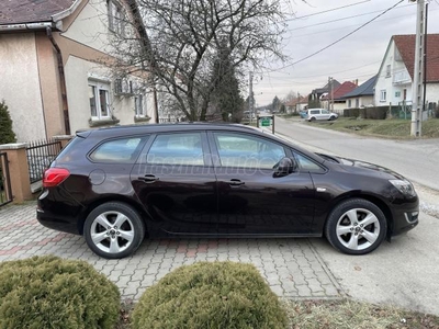 OPEL ASTRA J Sports Tourer 1.7 CDTI Enjoy