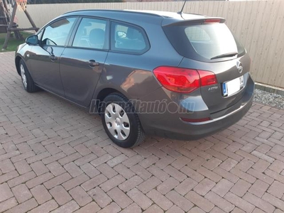 OPEL ASTRA J Sports Tourer 1.7 CDTI Enjoy Magánszemélytől