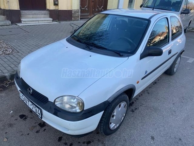 OPEL CORSA B 1.0i 12V World Cup