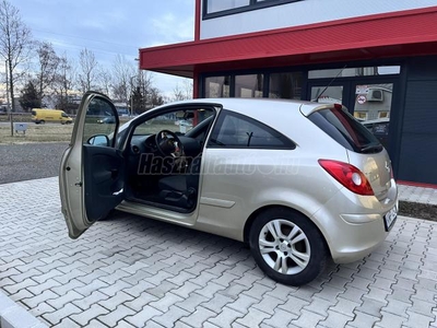 OPEL CORSA D 1.4 Cosmo