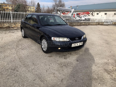 OPEL VECTRA B 1.6 16V