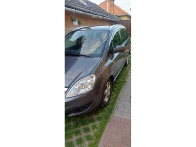 OPEL ZAFIRA B 1.6 Cosmo