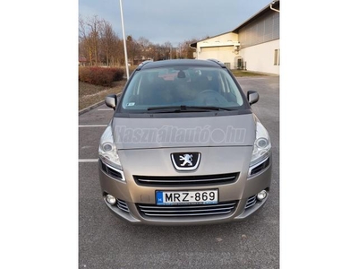 PEUGEOT 5008 2.0 HDi Allure