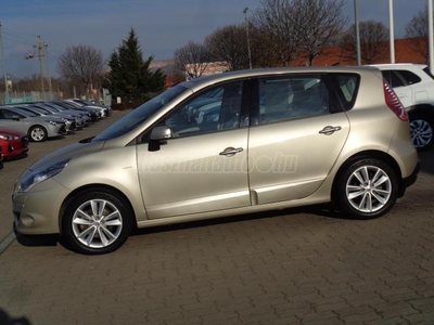 RENAULT SCENIC Scénic 1.4 TCe Privilege (Teljes extra) /Magyarországi - Sérülésmentes - Új Állapot - 9.700 KM!/