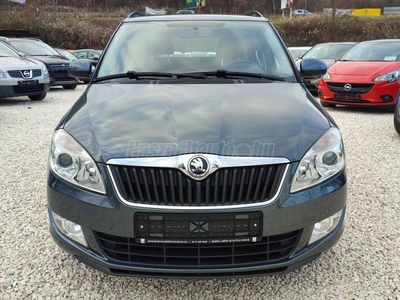 SKODA FABIA Combi 1.2 Tsi Ambition 1. TULAJ-DIGITÁLIS SZERVIZKÖNYV-KLÍMA-ABS-ASR-ESP!