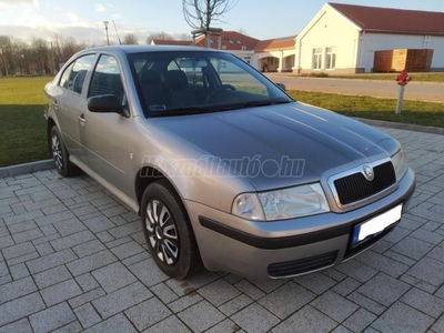 SKODA OCTAVIA 1.6 Ambiente