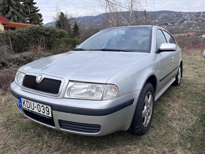 SKODA OCTAVIA 1.6 Ambiente