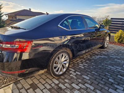 SKODA SUPERB 2.0 TDi Style DSG