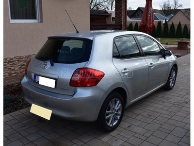 TOYOTA AURIS 1.4 Aquatis 84000km-Magyarországi-1 Tulaj-Téli-Nyári kerékszett-Gyári fény-1 Év Garancia!