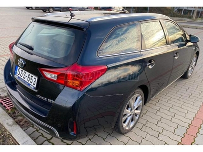 TOYOTA AURIS Touring Sports 1.8 HSD Lounge (Automata) Park Assist