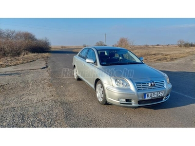 TOYOTA AVENSIS 1.6