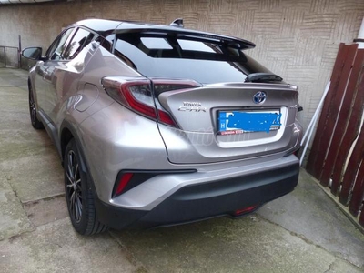 TOYOTA C-HR 1.8 Hybrid Executive LED e-CVT