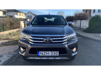 TOYOTA HI LUX Hilux 2.4 D-4D 4x4 Double Executive (Automata) INVINCIBLE-1.TULAJ-VEZ.SZ.KÖNYV.-VONÓHOROG-NAVI-KAMERA