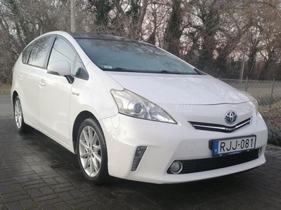 TOYOTA PRIUS+ 1.8 HSD Premium e-CVT