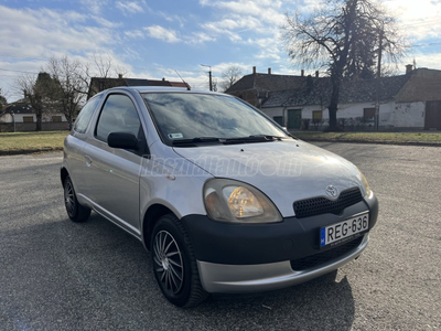 TOYOTA YARIS 1.0