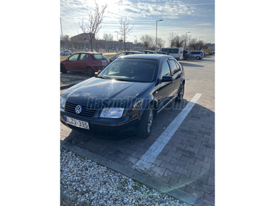 VOLKSWAGEN BORA 1.6 Comfortline