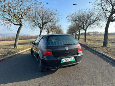 VOLKSWAGEN GOLF IV 1.9 PD TDI Highline