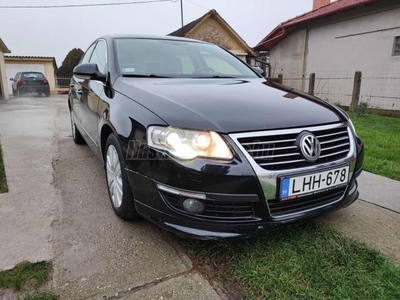 VOLKSWAGEN PASSAT VI 2.0 CR TDI R-Highline Kifogástalan motorral. jó állapotban