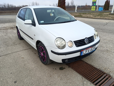 VOLKSWAGEN POLO IV 1.4 75 16V