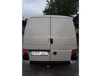 VOLKSWAGEN TRANSPORTER T4 Caravelle 2.4 (8 személyes ) 70K 2F2 8