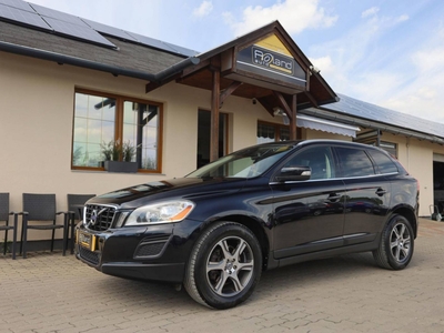 Volvo XC60 2.4 D [D3] Summum Mo-i - Szervizköny...