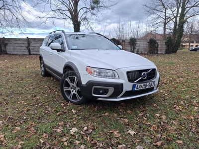 VOLVO XC70 2.4 D [D5] AWD Ocean Race