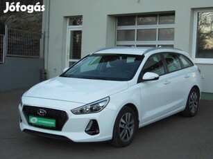 Hyundai I30 CW 1.4i Business Szervizkönyv-Ülés...