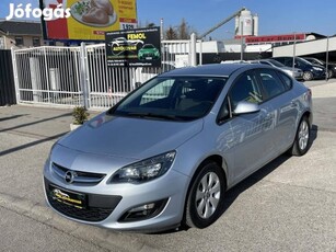 Opel Astra J Sedan 1.6 Enjoy EURO6 Moi! 1tulaj....