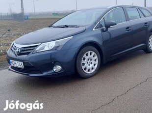 Toyota Avensis Wagon 2.0 D-4D Sol 137 ezer km....