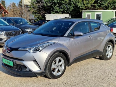 TOYOTA C-HR 1.8 Hybrid Dynamic e-CVT MAGYAR MENÜ - NAVI. LED. KAMERA. ADAPTÍV TEMPOMAT. SÁVTARTÓ. ÜLÉSFŰTÉS