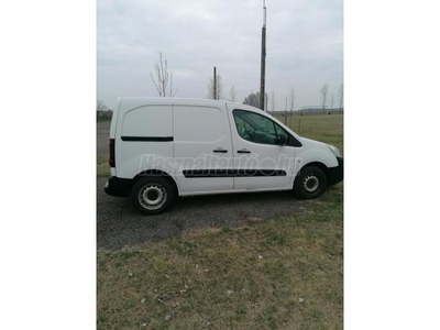 CITROEN BERLINGO 1.6 BlueHDi 100 Club M (3 személyes )