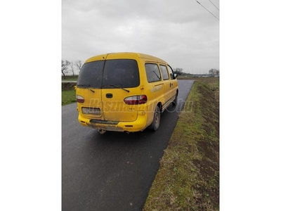 HYUNDAI H-1 Standard Van Long (6 személyes )