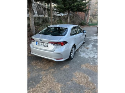 TOYOTA COROLLA Sedan 1.8 Hybrid Comfort e-CVT