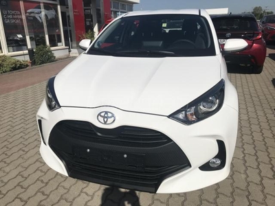 TOYOTA YARIS 1.5 VVT-i Comfort CVT Több darab! Több szín! Első. tul.! Áfás vételár!